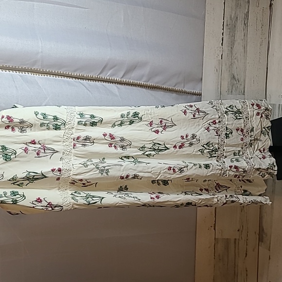 Lauren Conrad Disney collection Dress Size Small. - Picture 4 of 7